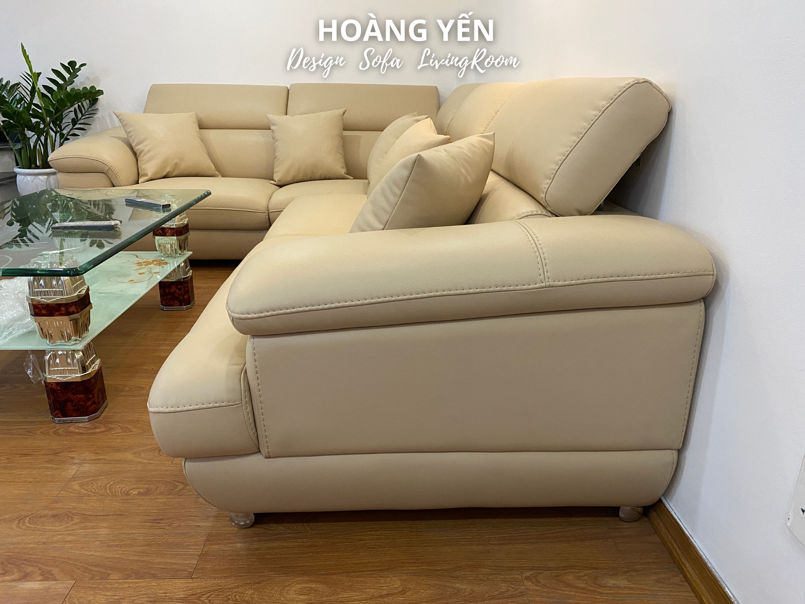 Tay ghế sofa góc L có độ dốc nhẹ