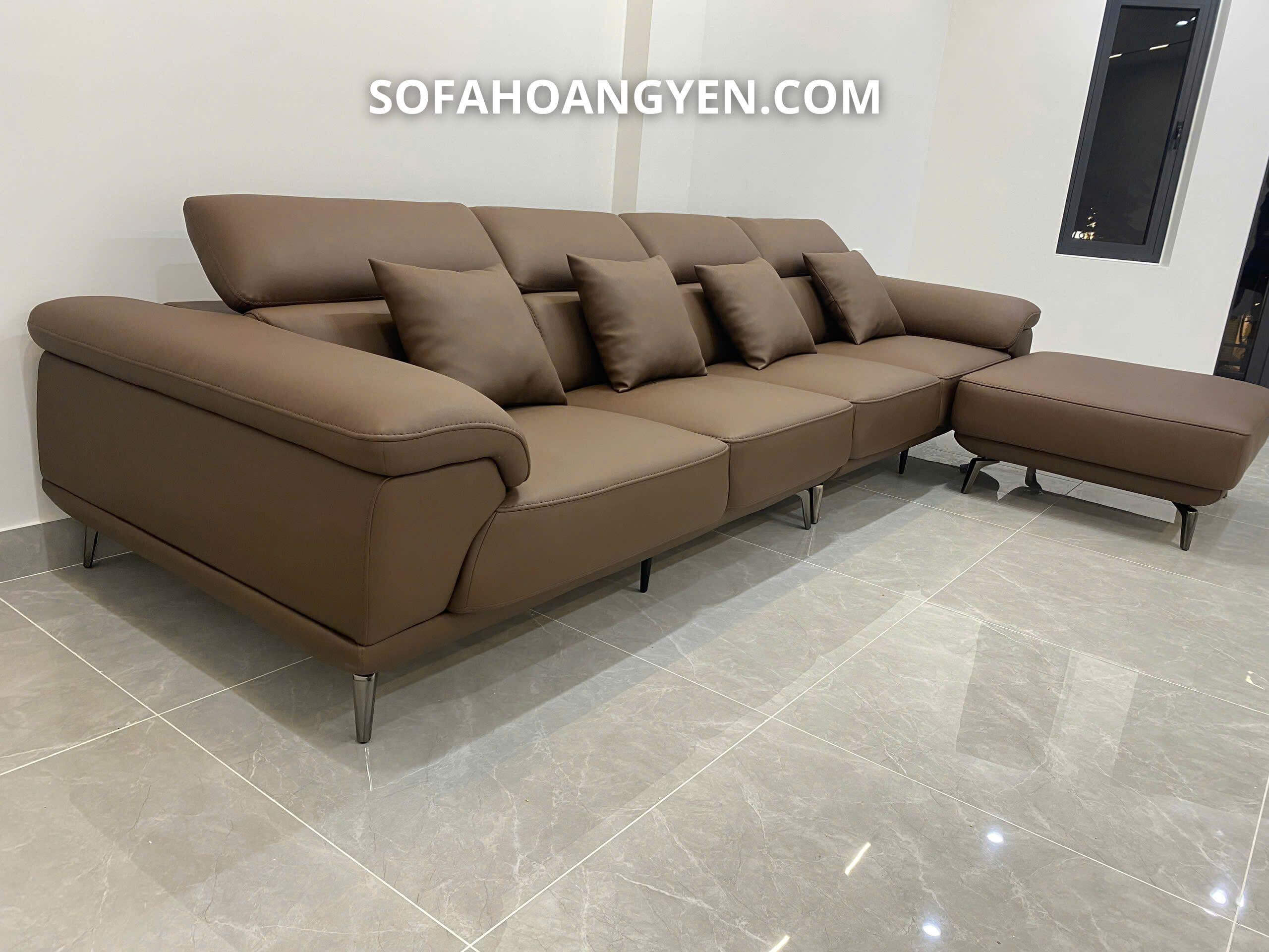 Hệ thống đệm dày kết hợp lớp đệm mỏng bên dưới tạo hiệu ứng chiều sâu.