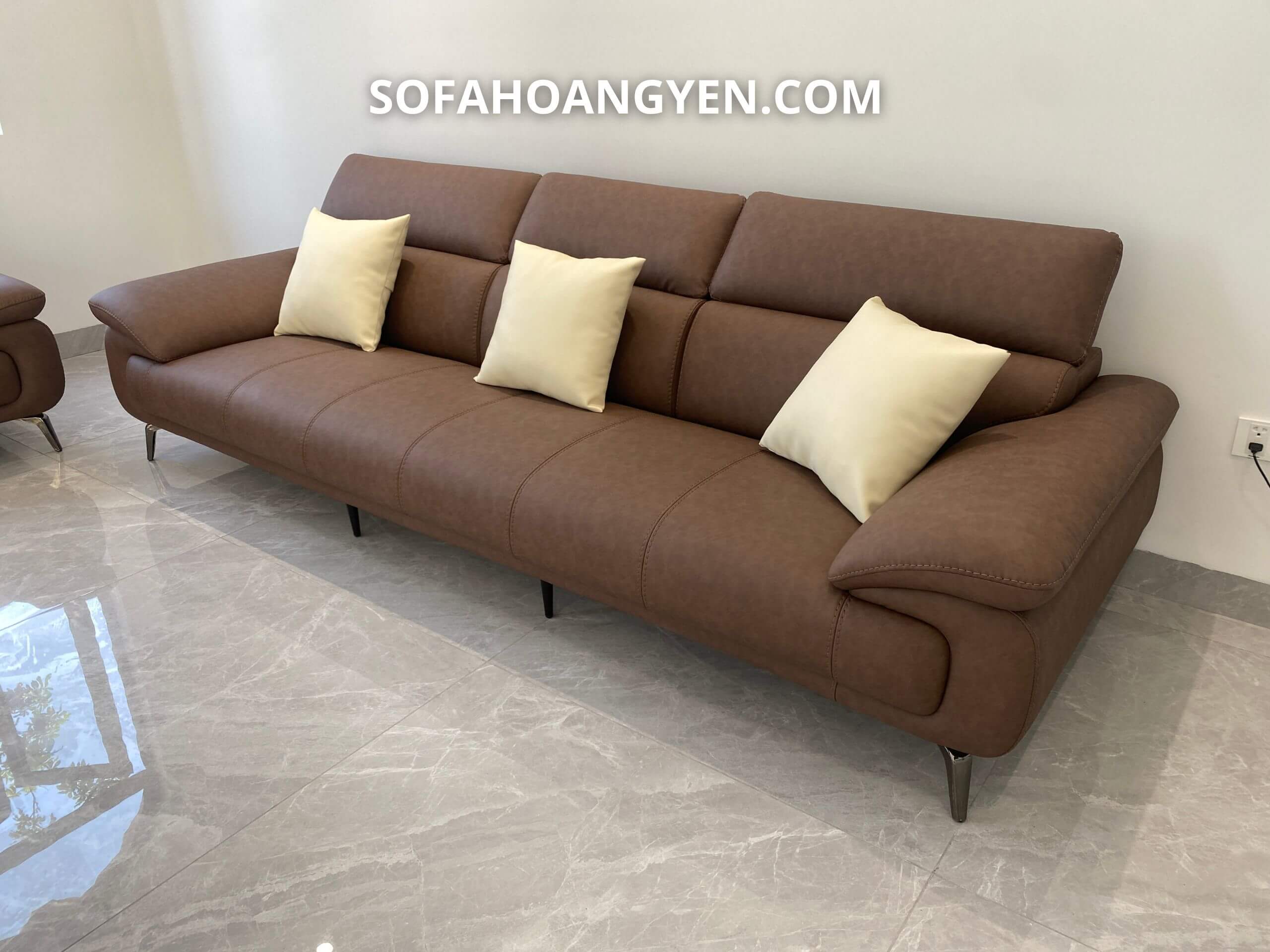 Sofa da phòng khách SHY434 màu nâu loang
